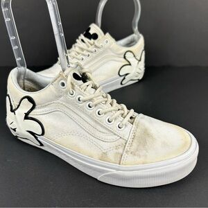 ❤️ Vans x Disney Cream Sneakers with Black Design Size 6.5